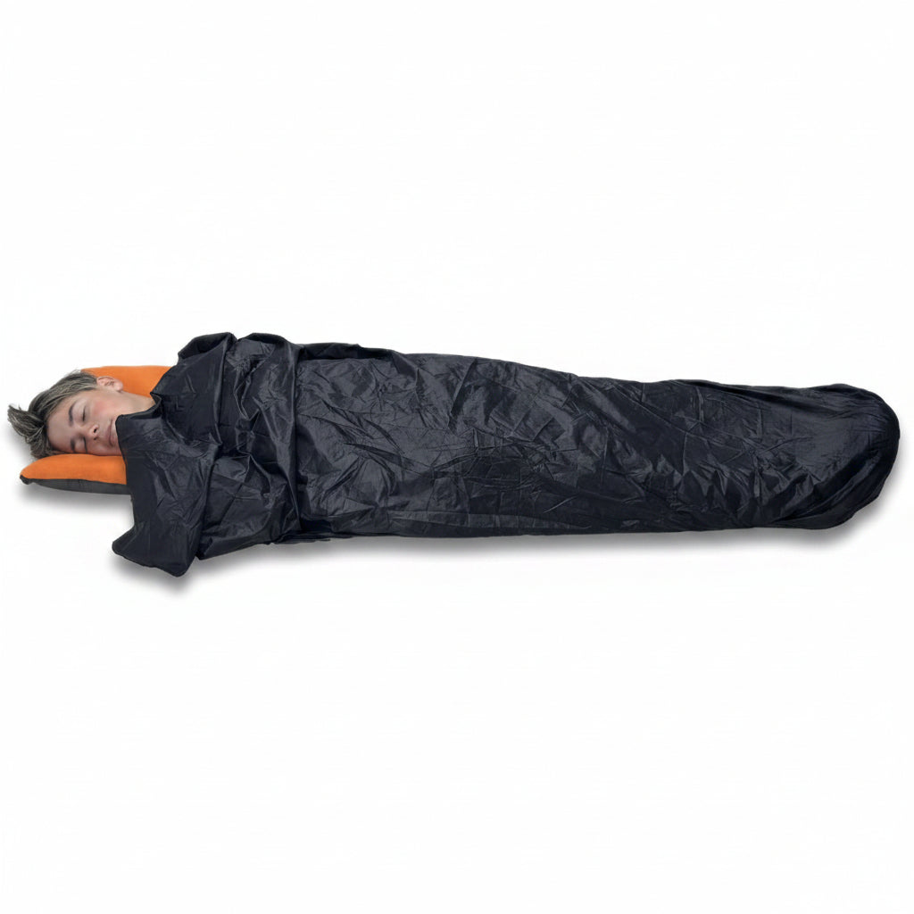 Jacks R Better Windproof Shell fully closed – ultralight windproof quilt shell for backpacking